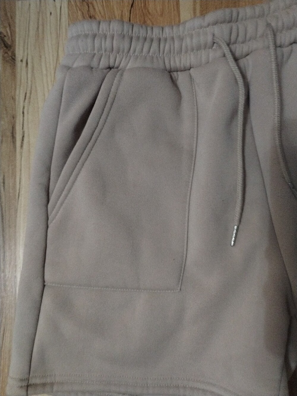 White Fox Tan Shorts Medium - Picture 3 of 5